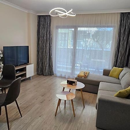 Serenity In The Heart Of Varna With Parking Extérieur photo
