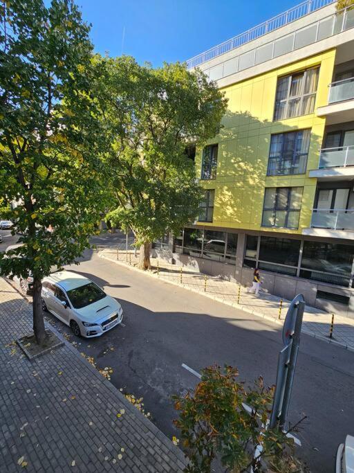 Serenity In The Heart Of Varna With Parking Extérieur photo