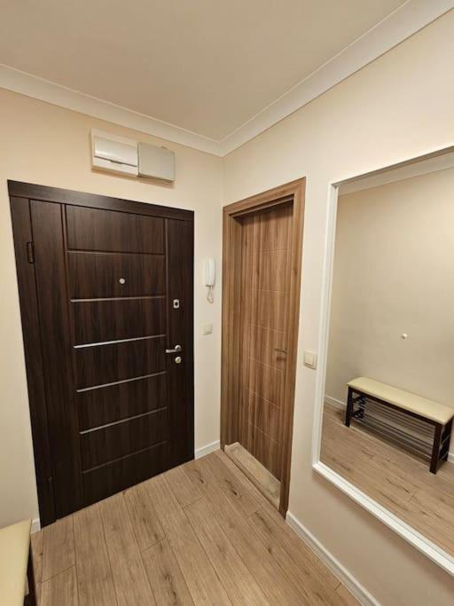 Serenity In The Heart Of Varna With Parking Extérieur photo