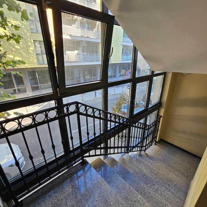 Serenity In The Heart Of Varna With Parking Extérieur photo